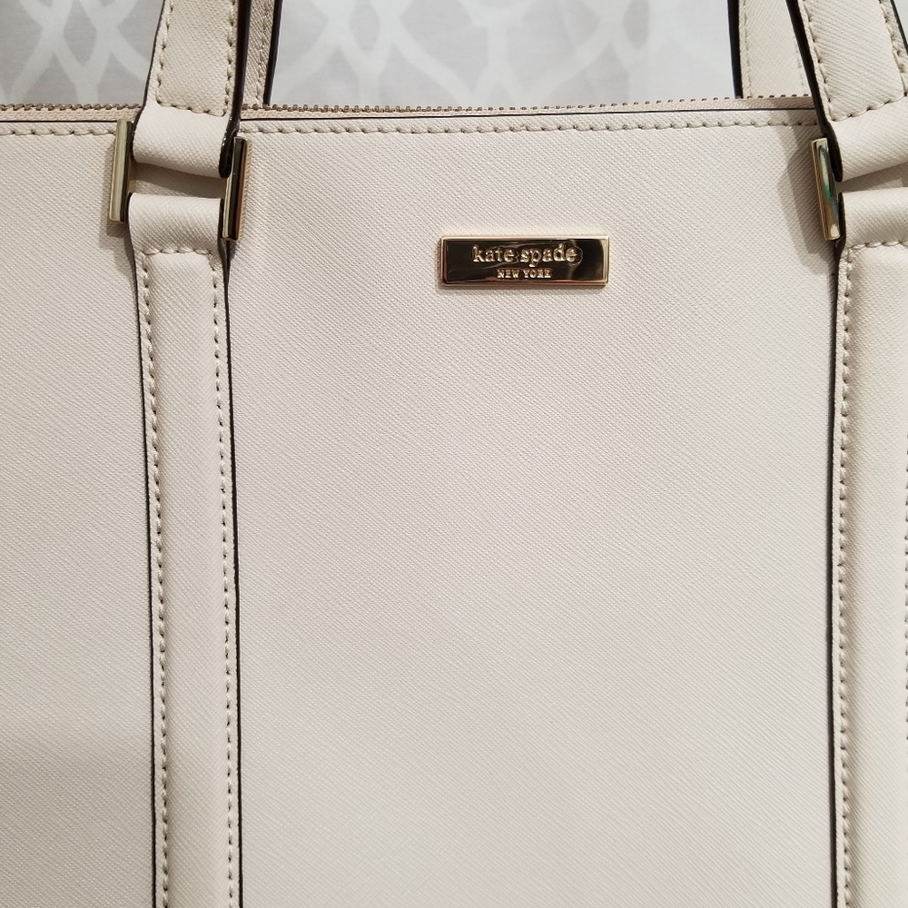 Kate Spade Purse - Picture 5 of 8
